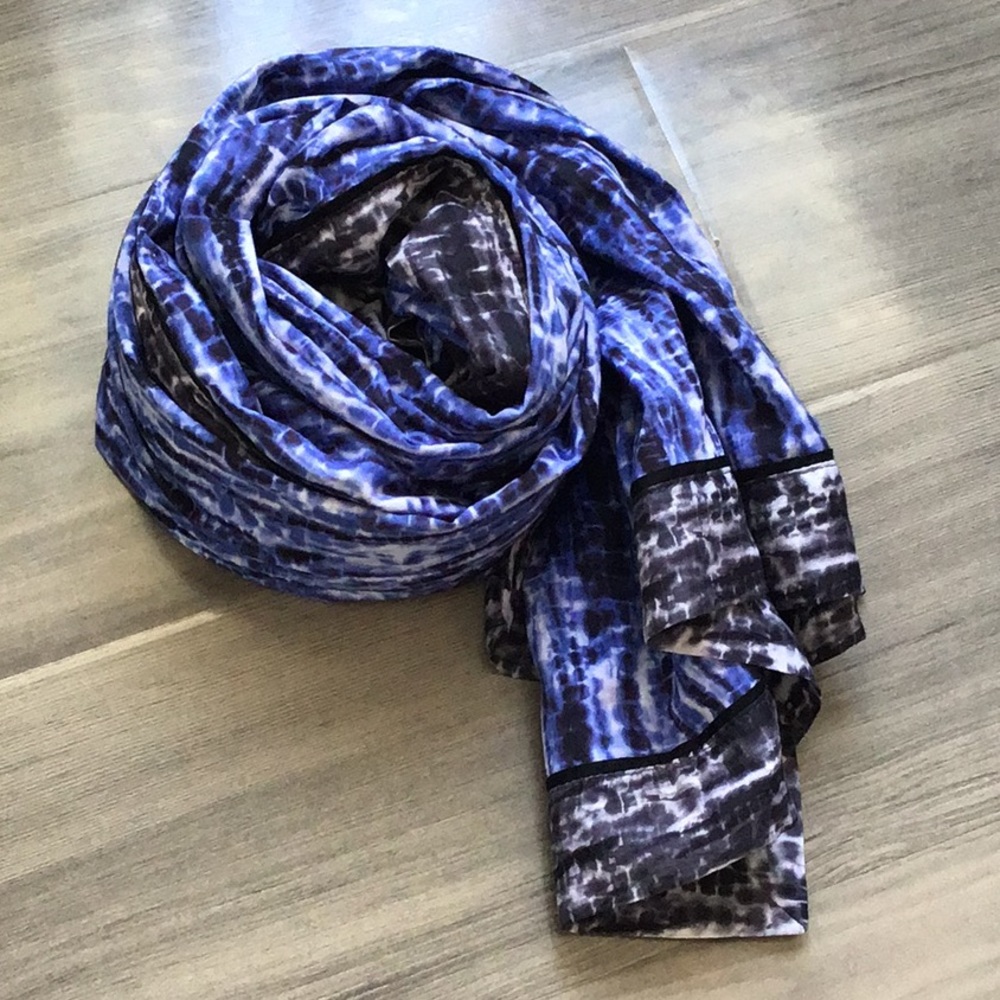 Proenza Schouler printed scarf.